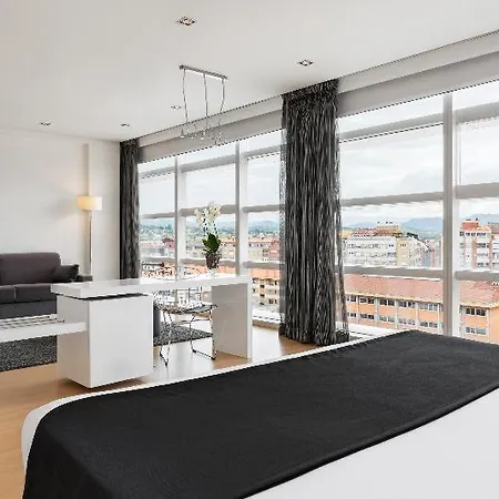 Eurostars Palacio De Cristal מלון 4*