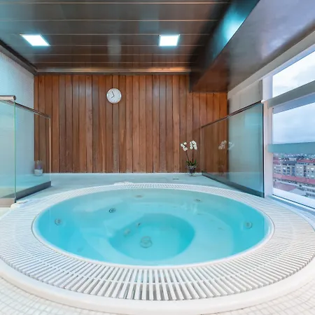 Eurostars Palacio De Cristal אוביידו