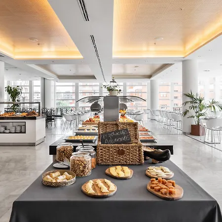 Eurostars Palacio De Cristal מלון 4*