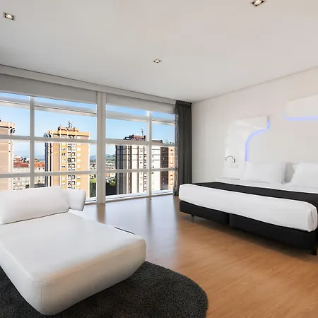 Eurostars Palacio De Cristal מלון