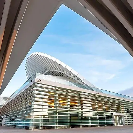 Готель Eurostars Palacio De Cristal