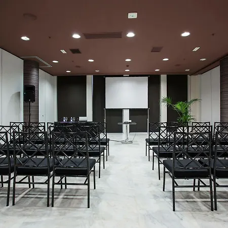 Eurostars Palacio De Cristal אוביידו